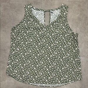 Old Navy Green and White Floral Tank Top
